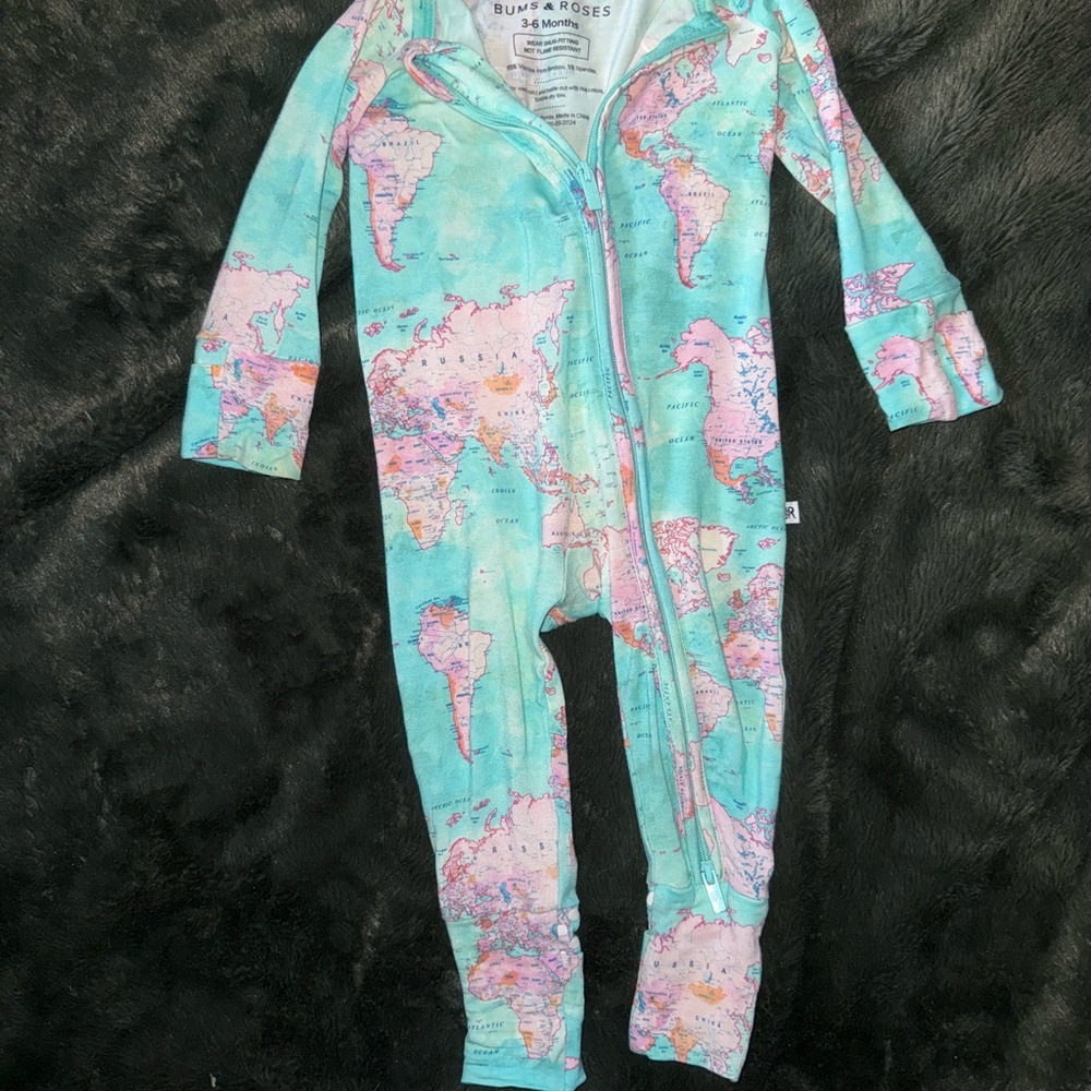 Bums and roses map Footie Pajamas with Zipper